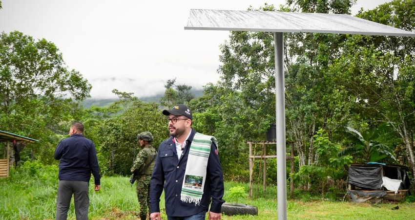 Arranca la mayor entrega de paneles solares para zonas apartadas 120.000 colombianos