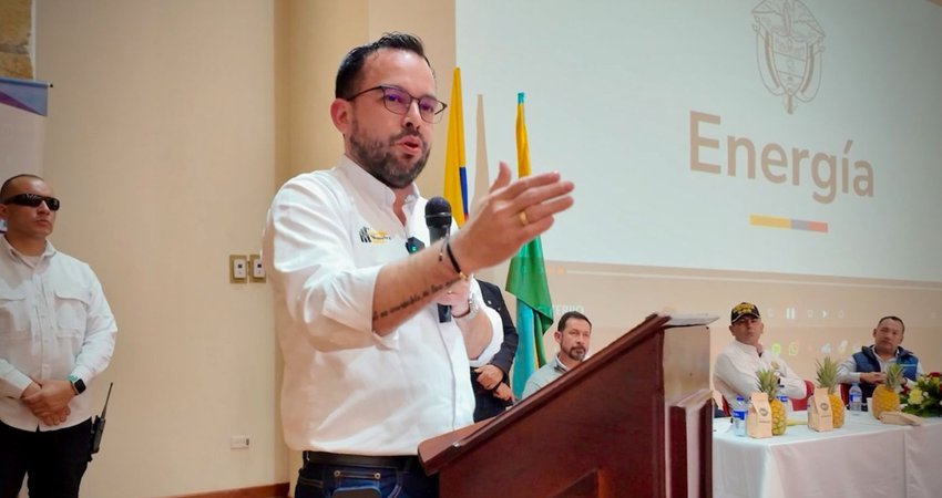 Con 15 proyectos, $51.675 millones y cerca de 20 mil hogares beneficiados, Gobierno Petro transforma la vida de miles de mujeres en Santander