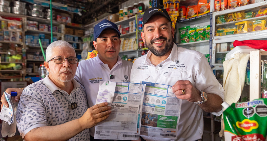 Con fuerte llamado a Fenalco, ministro Edwin Palma entrega proyecto de energía solar a comerciantes del Nuevo Mercado de Sincelejo