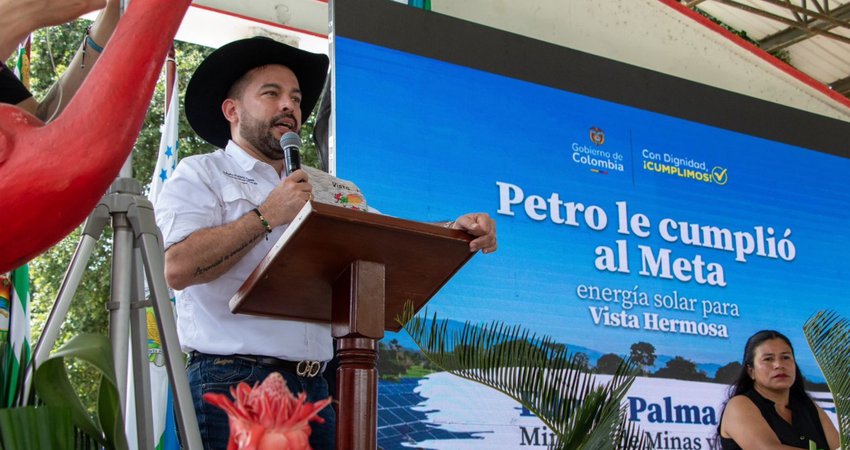 Con inversión de $8.245 millones, Gobierno entrega granja solar que llevará energía limpia a más de 1.750 habitantes de Vista Hermosa
