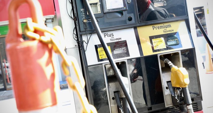 Desde el primero de febrero comenzará la reducción del precio de la gasolina en Colombia