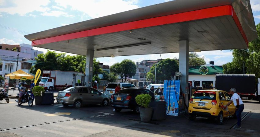 Gobierno nacional focaliza el subsidio al diésel y protege el transporte público y la economía popular