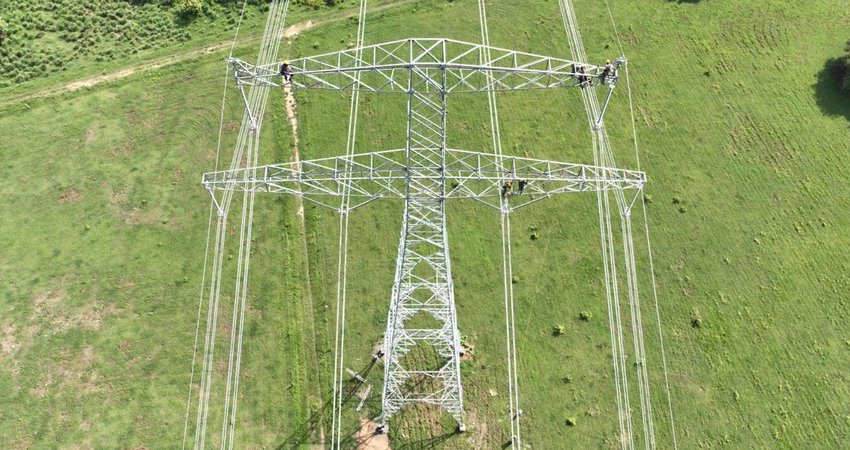 Nueva hoja de ruta para el sistema eléctrico: Gobierno coordinará generación y transmisión de energía